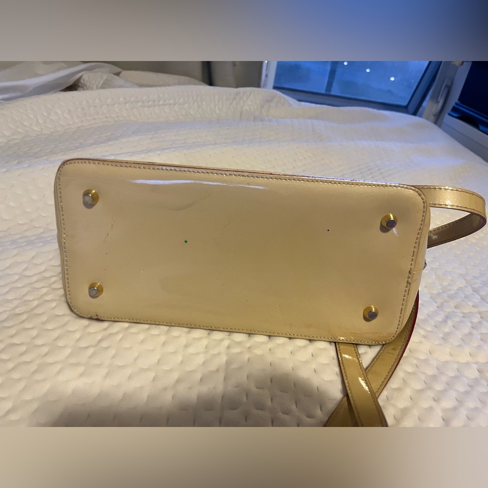 EUC arcadia handbag patent leather - Picture 3 of 7